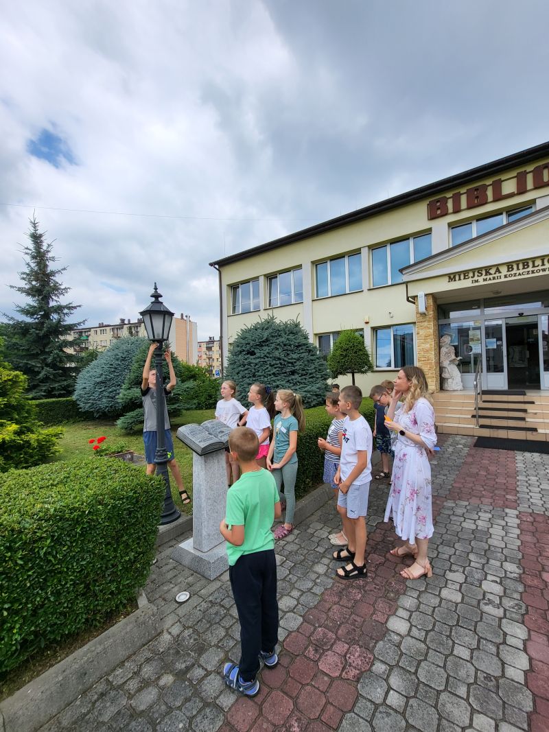 20230711 110401 Warsztaty „Symbole w literaturze na start” w MBP w Dąbrowie Tarnowskiej