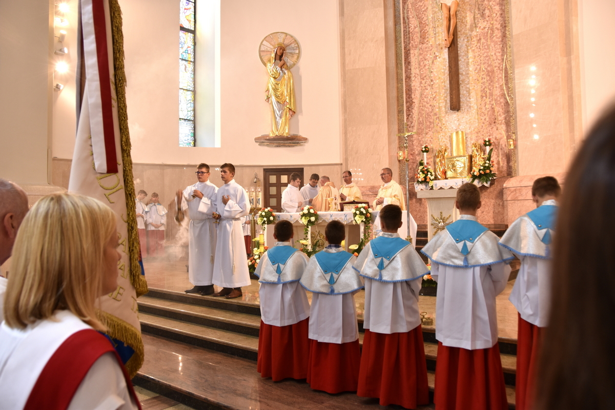 30 DSC 0371 Uroczystości odpustowe oraz jubileusz 25 lecia pracy duszpasterskiej w naszej parafii ks. Zbigniewa