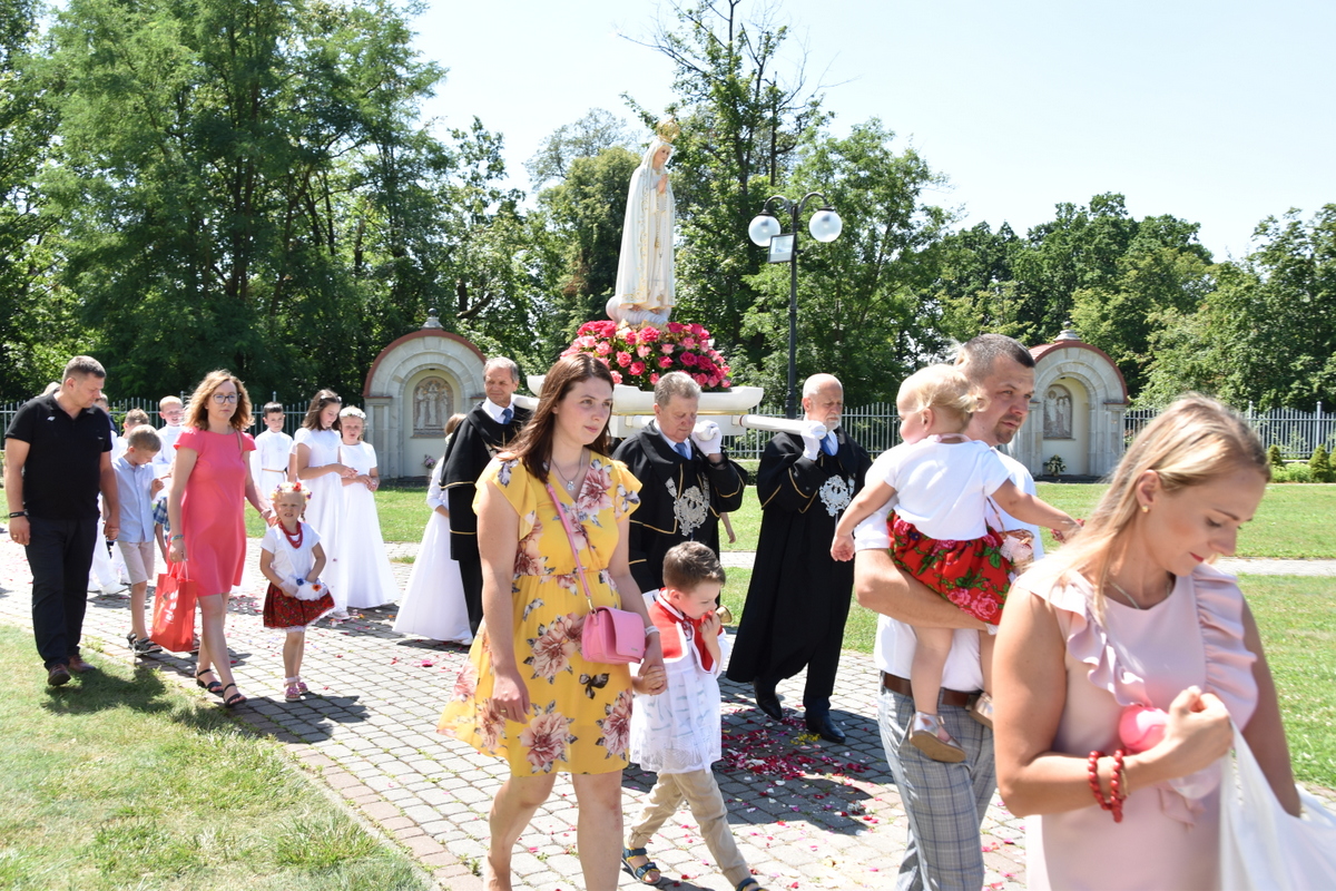 39 DSC 0402 Uroczystości odpustowe oraz jubileusz 25 lecia pracy duszpasterskiej w naszej parafii ks. Zbigniewa