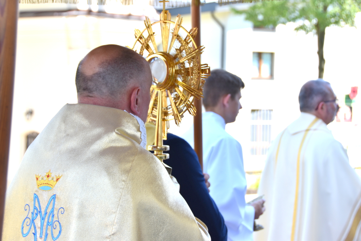 43 DSC 0431 Uroczystości odpustowe oraz jubileusz 25 lecia pracy duszpasterskiej w naszej parafii ks. Zbigniewa