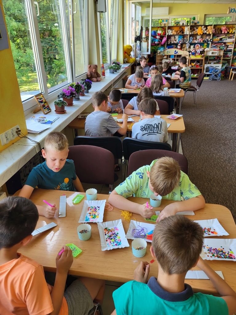 image003 Lipiec w Oddziale dla Dzieci MBP w Dąbrowie Tarnowskiej