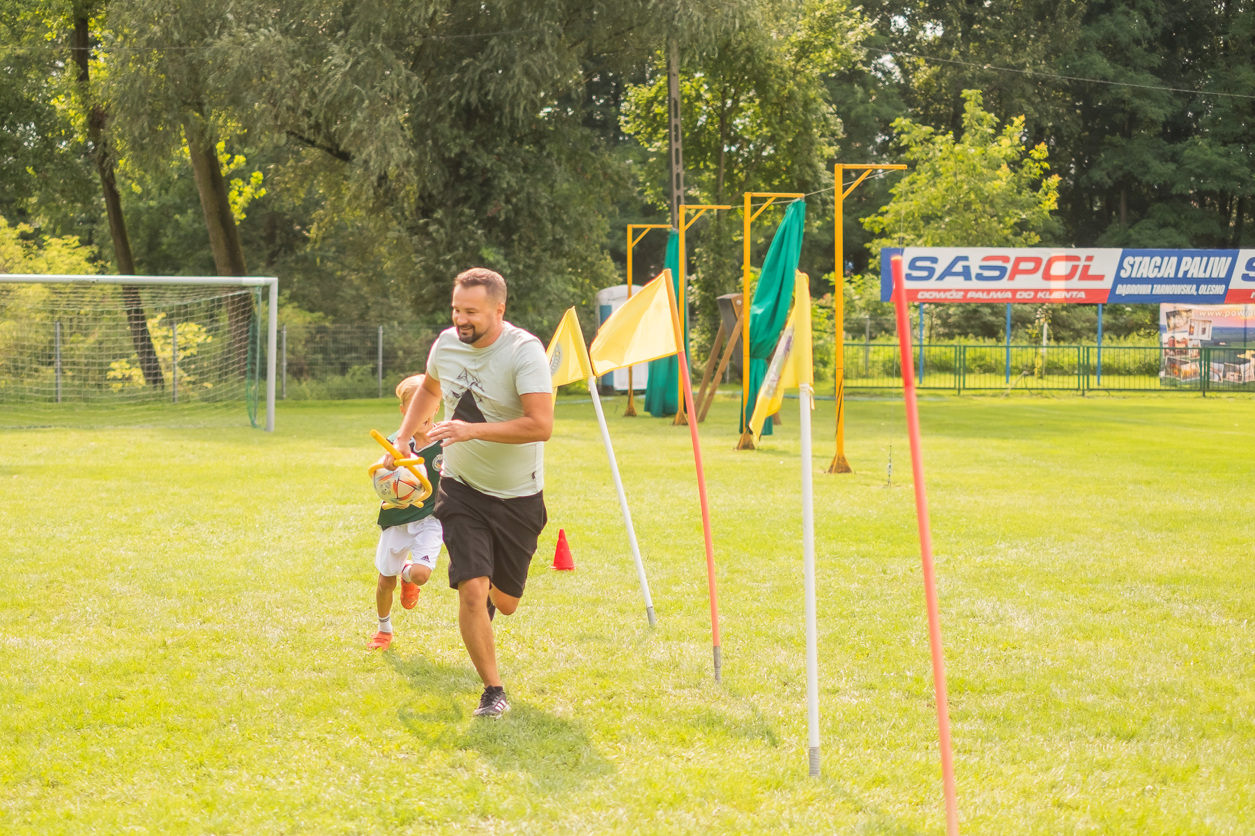 1761 Festyn Rodzinny organizowany przez klub Dąbrovia oraz Urząd Miejski w Dąbrowie Tarnowskiej