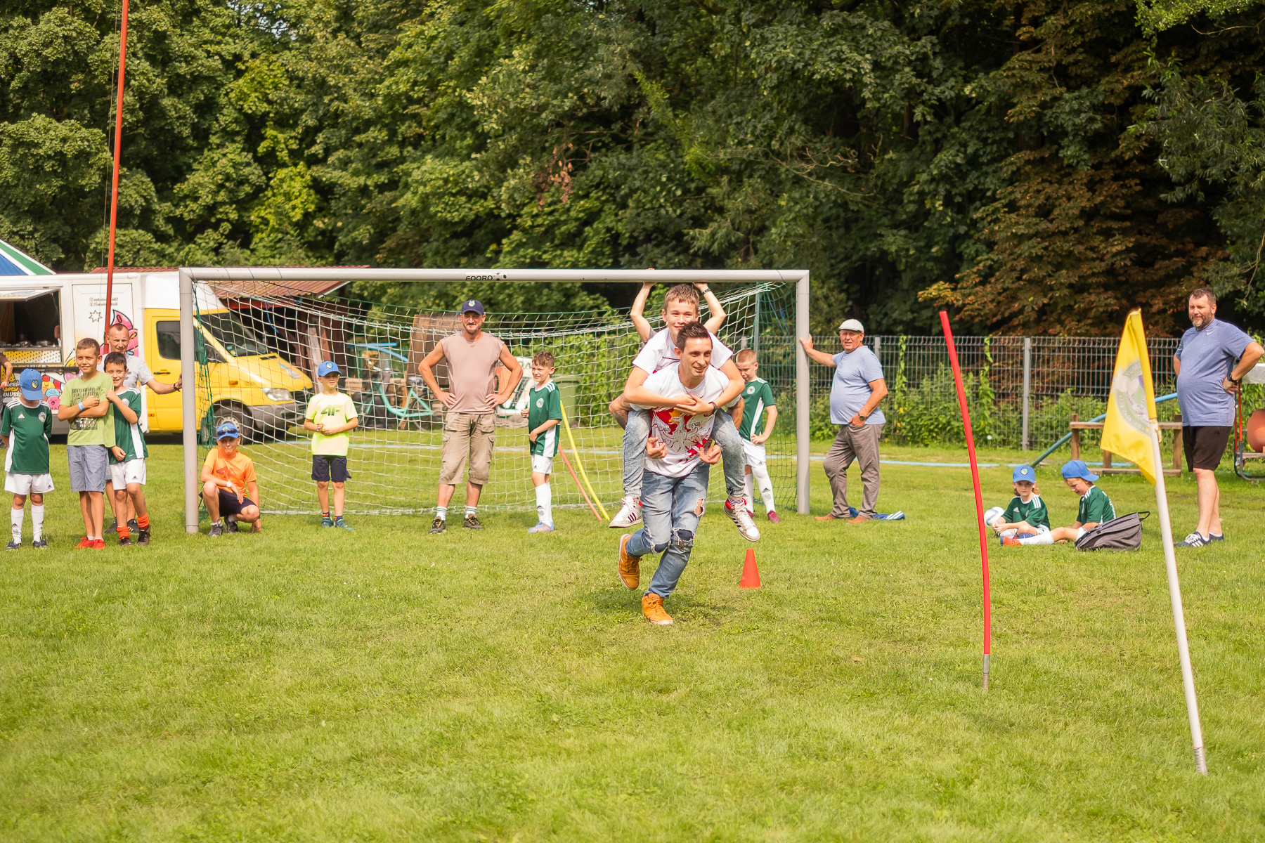 1801 Festyn Rodzinny organizowany przez klub Dąbrovia oraz Urząd Miejski w Dąbrowie Tarnowskiej
