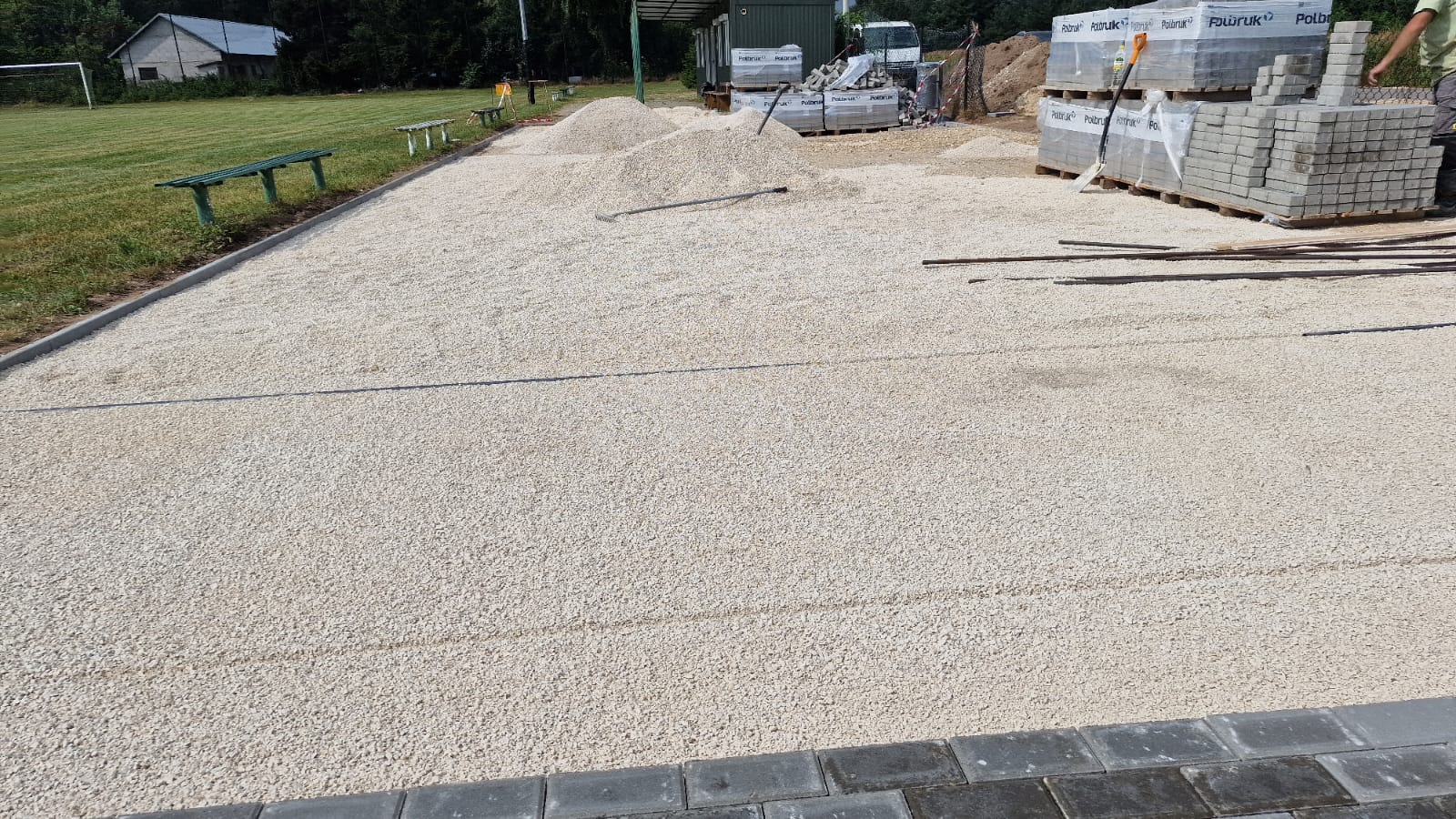 72fbdbb1 894a 4d38 bf22 25194cbd5483 Utworzenie „Placu rekreacyjnego” wraz z urządzeniami siłowni zewnętrznej w Smęgorzowie