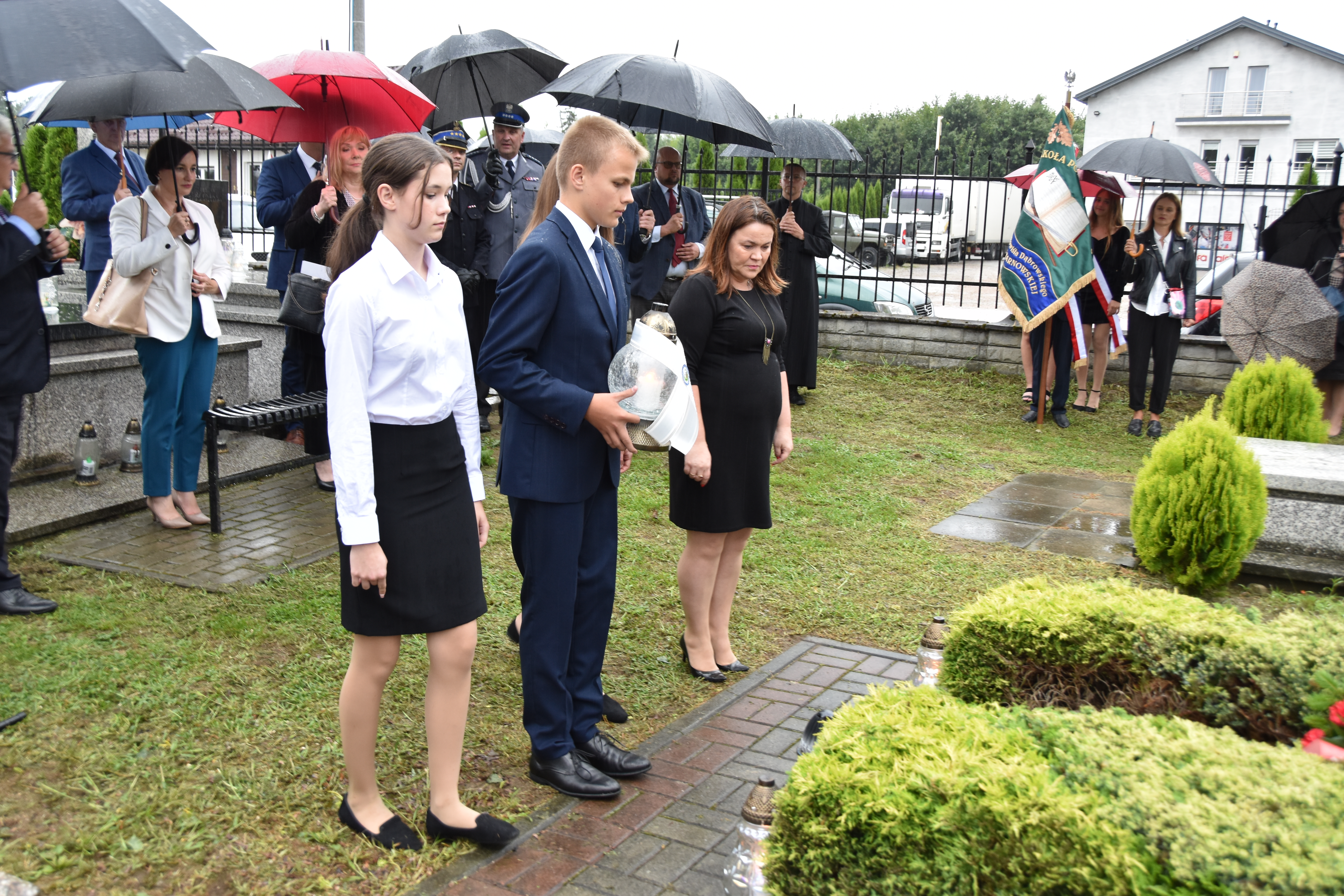 DSC 0722 Dąbrowa oddała hołd bohaterom Powstania Warszawskiego oraz lotnikom Halifaxa