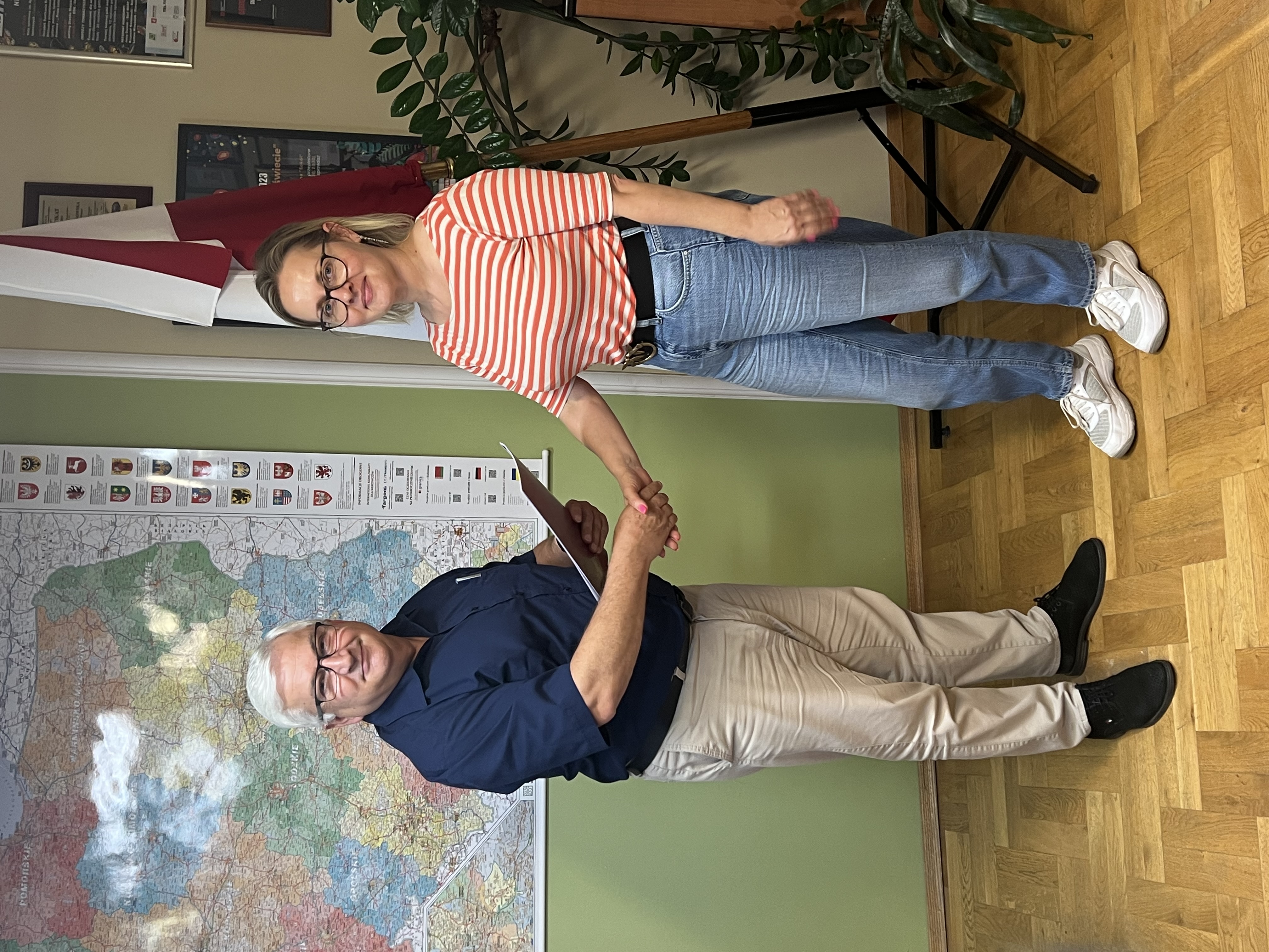 IMG 2612 Podpisanie umów na przebudowę kolejnych dróg na terenie gminy