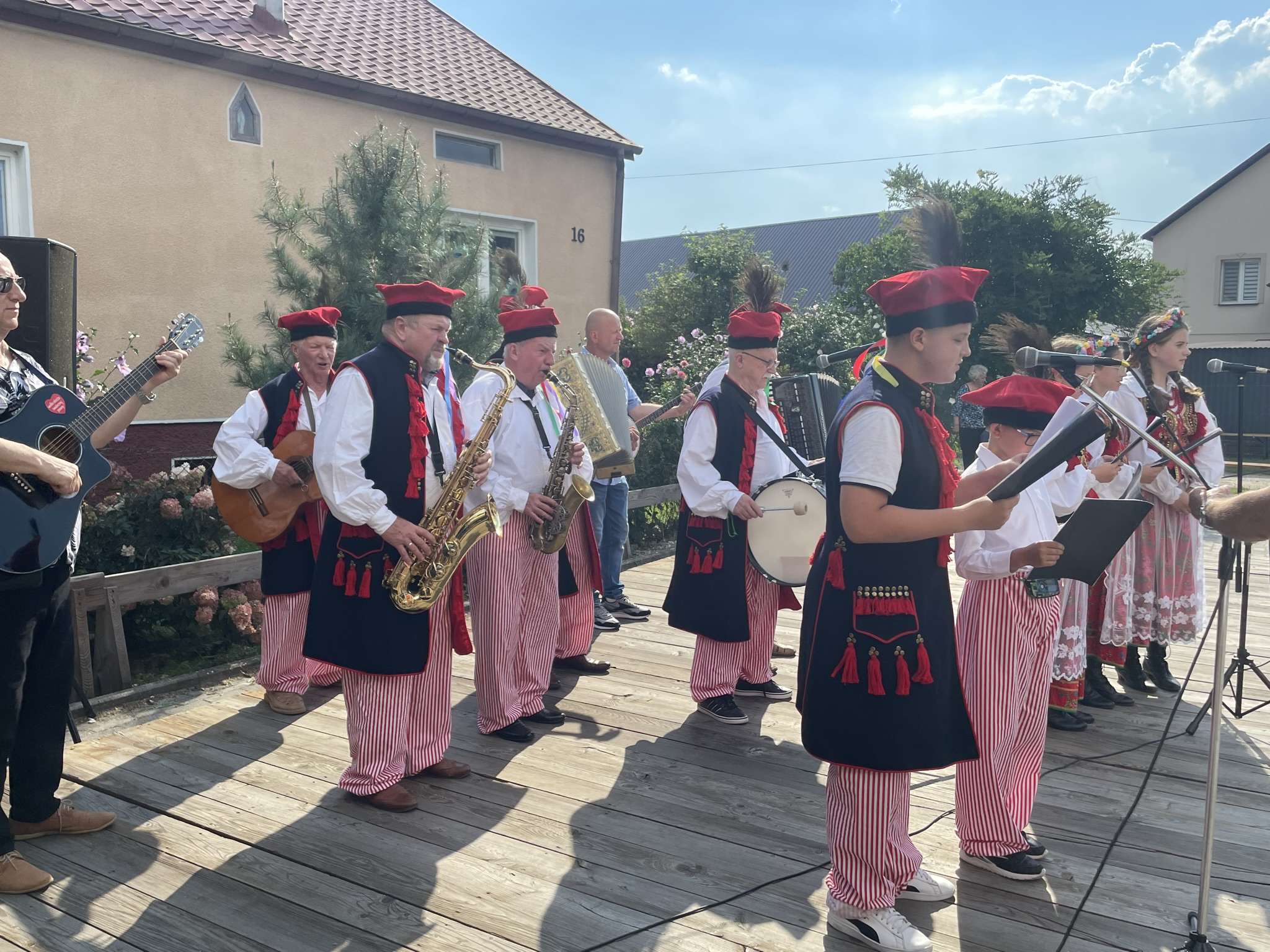 %name Obrzęd dożynkowy i festyn profilaktyczny w Gruszowie Wielkim