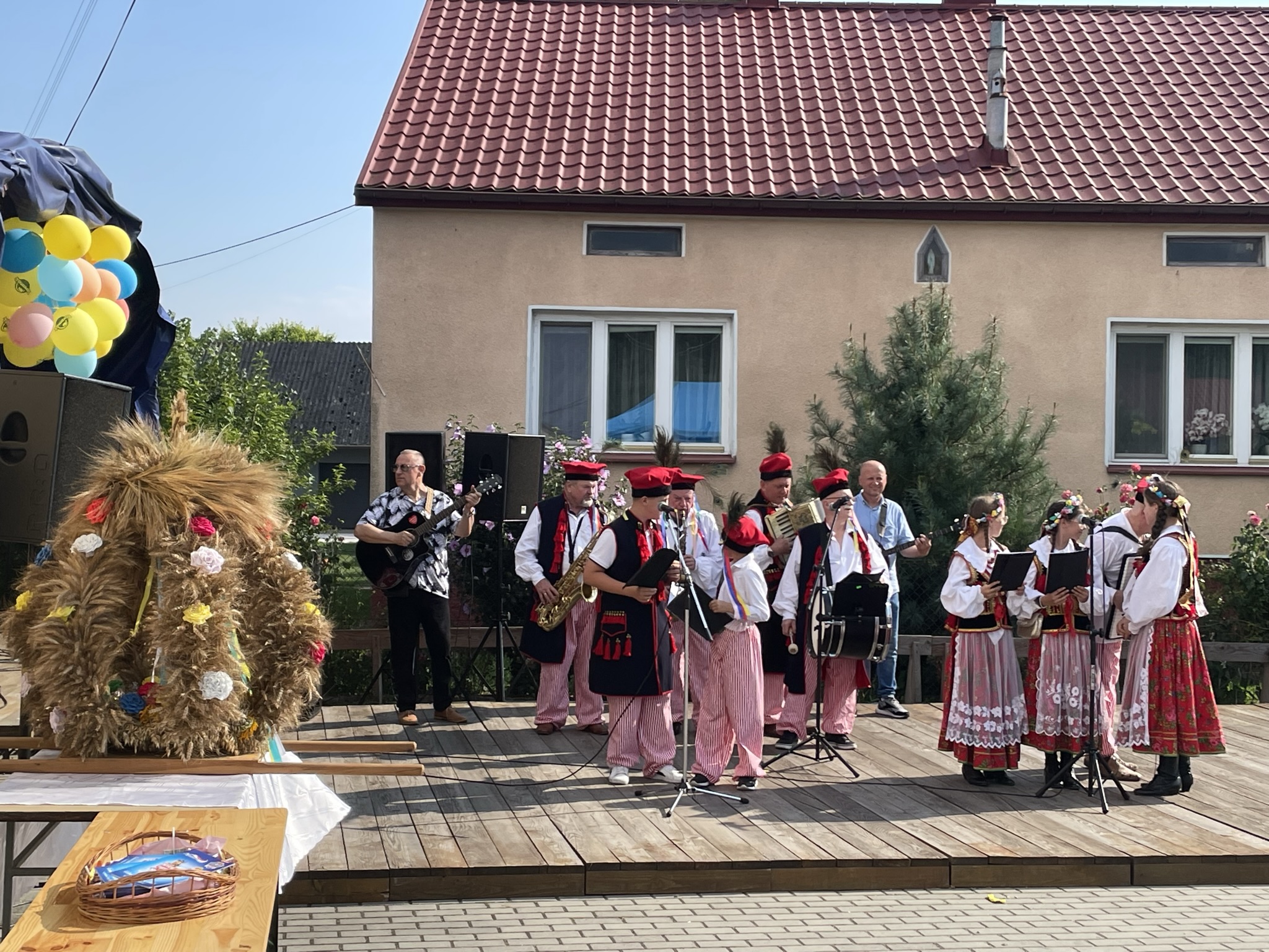 %name Obrzęd dożynkowy i festyn profilaktyczny w Gruszowie Wielkim