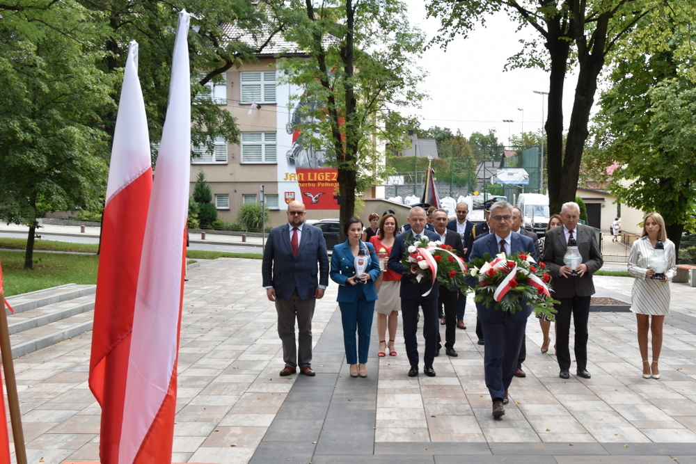 03 DSC 0059 Uczczono pamięć poległych w II wojnie światowej