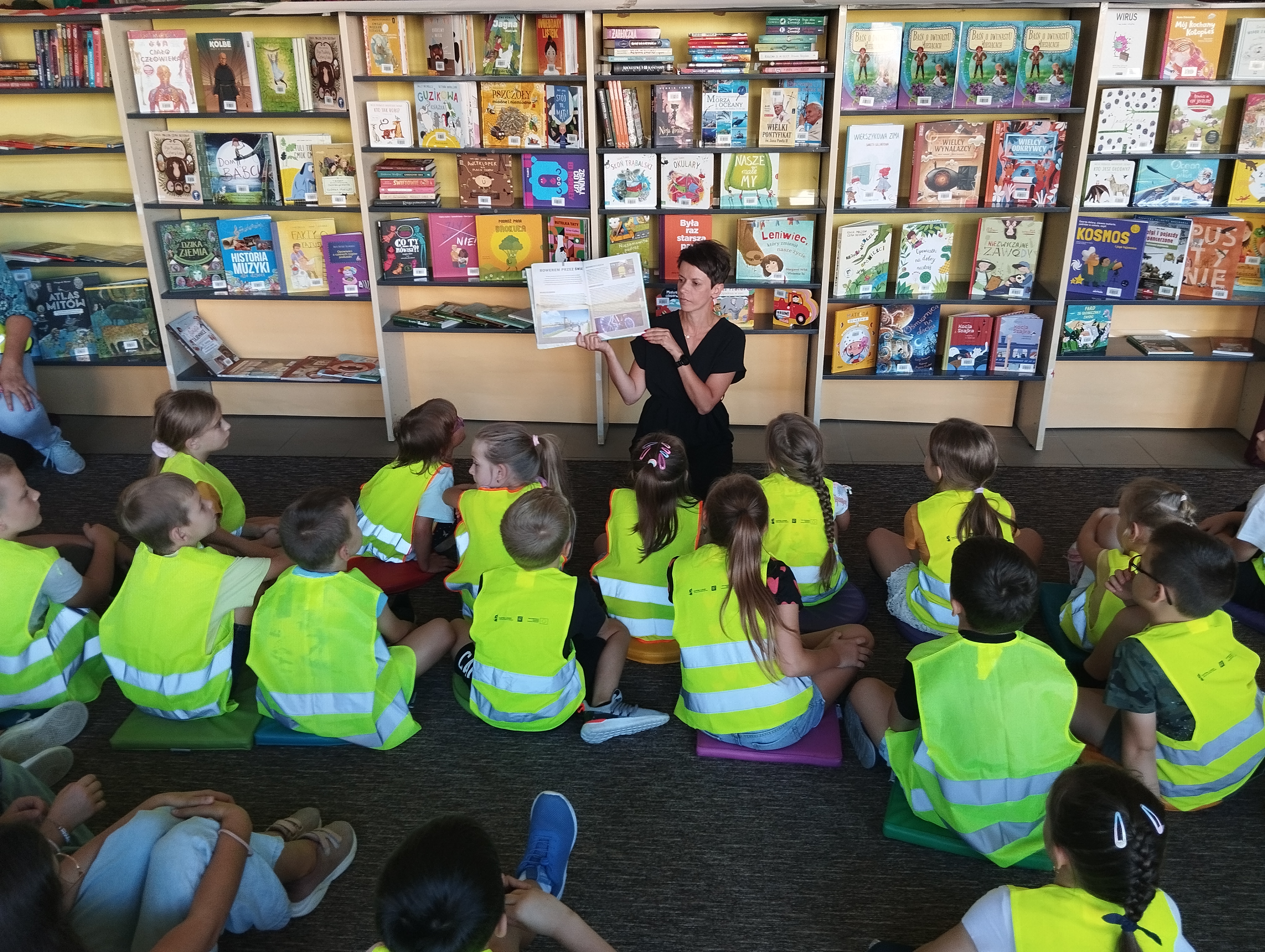 1695286338237 ODBLASKOWO W MBP