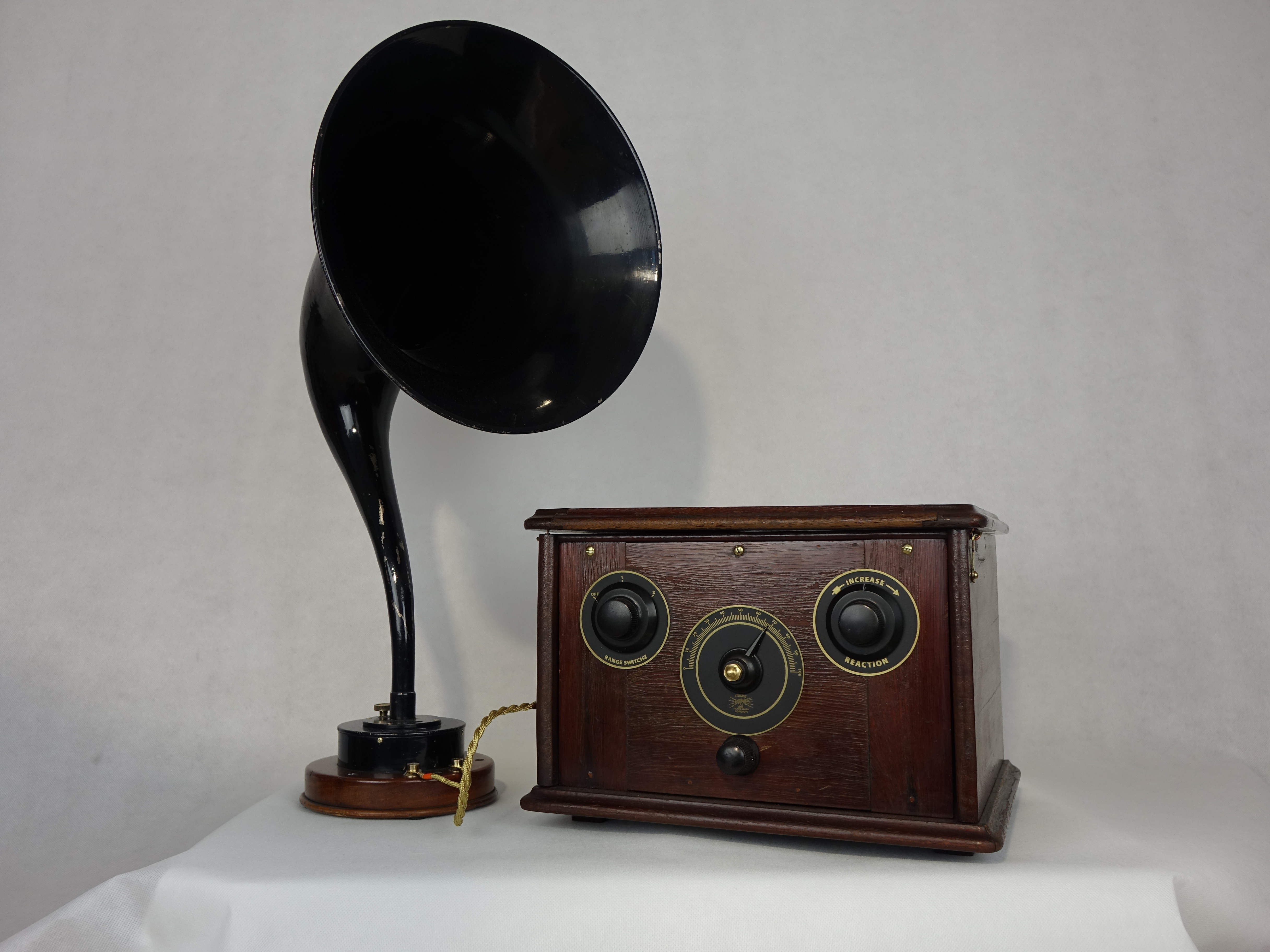 DSC02908 KONCERT DUETU AKORDEONISTÓW UŚWIETNI WERNISAŻ NIEZWYKŁEJ WYSTAWY W OSK