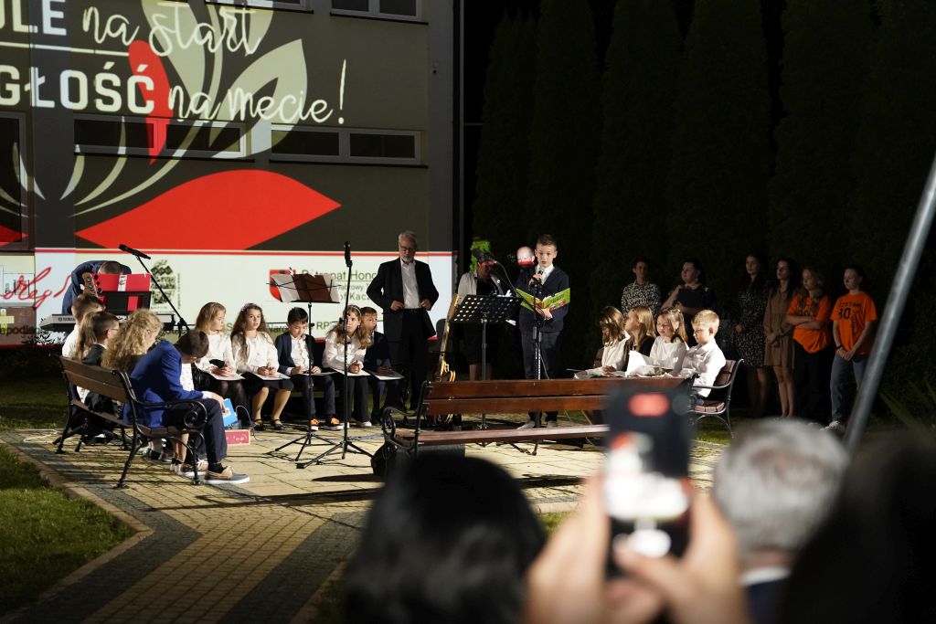 image005 „NIEPODLEGŁA NA MECIE!” – WIDOWSKO MAPPINGOWE W MBP