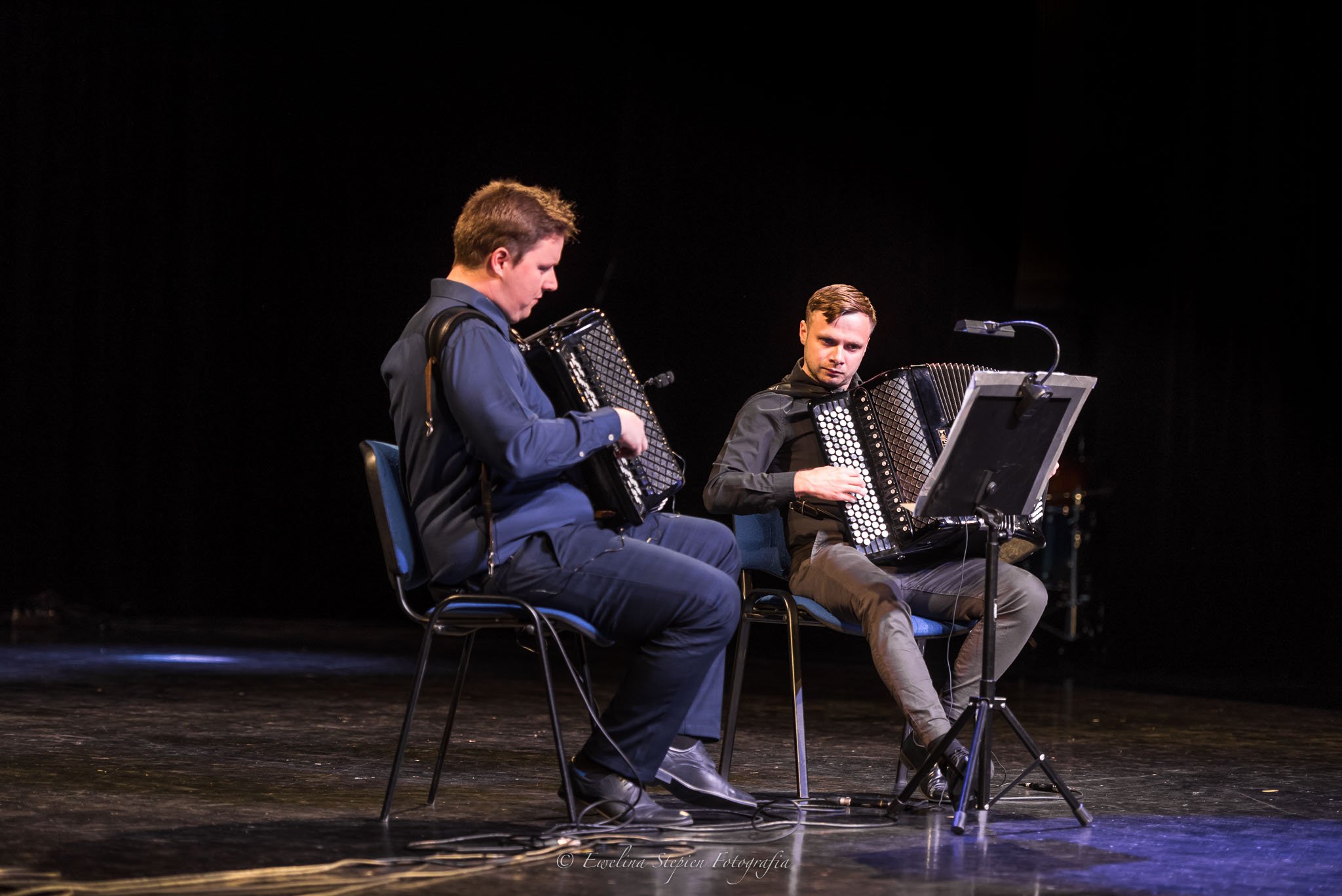 283042518 694356405150161 6020527644489860602 n PIĄTKOWY WIECZÓR Z KONCERTEM DUETU AKORDEONOWEGO W SYNAGODZE