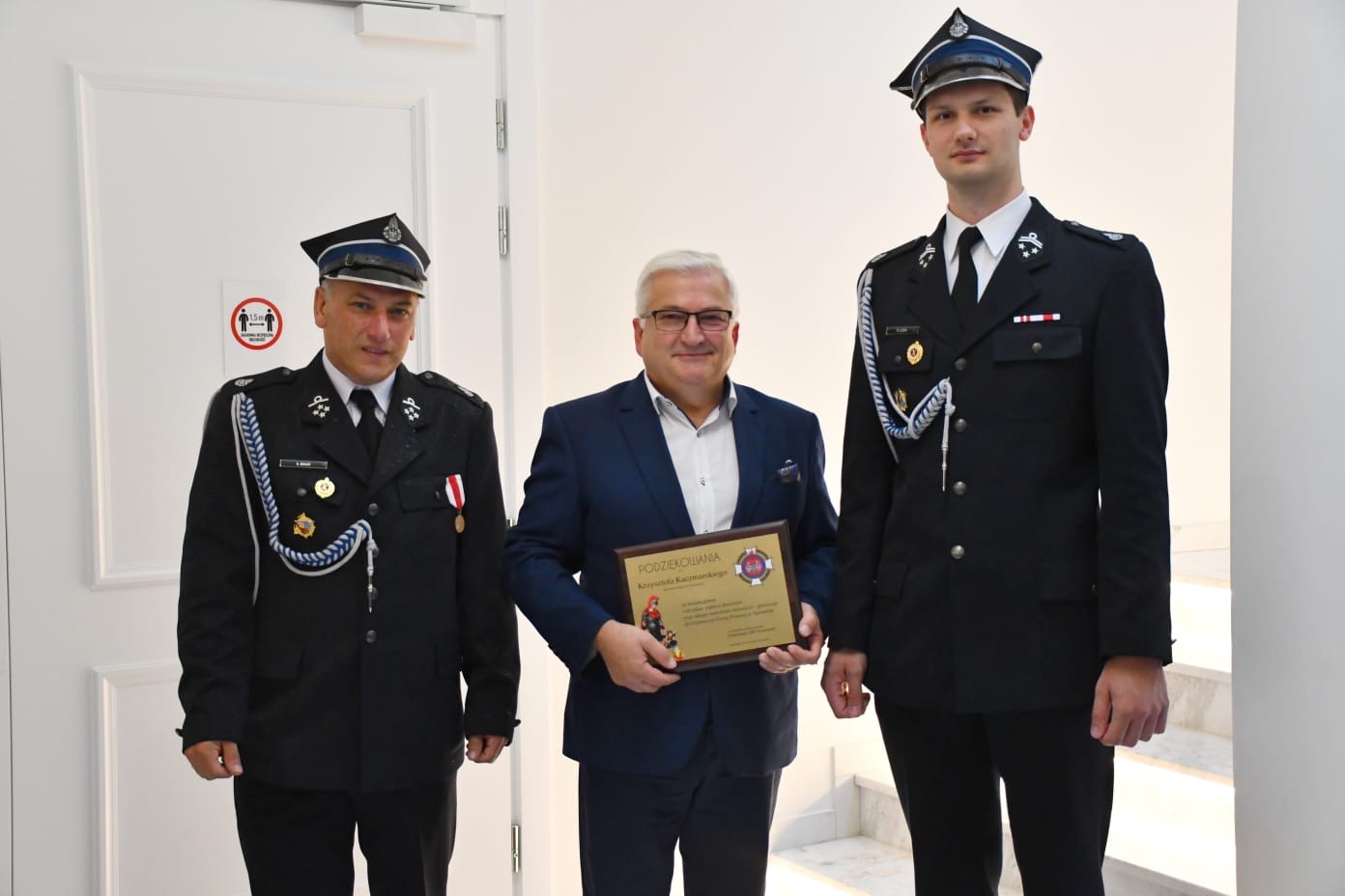 527dab86 87db 43d7 8be1 d99bf27cc42c Uroczyste przekazanie i poświęcenie samochodu strażackiego dla OSP Szarwark