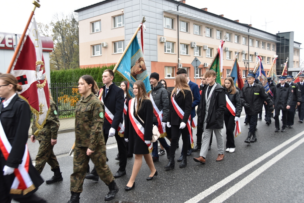 010 DSC 0636 Uroczyste obchody Święta Niepodległości w stolicy powiatu dąbrowskiego
