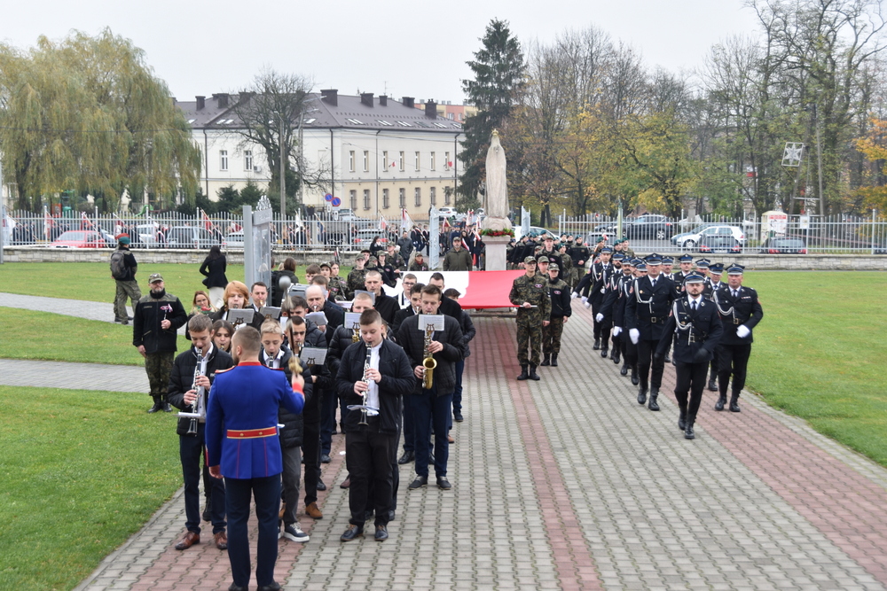 017 DSC 0678 Uroczyste obchody Święta Niepodległości w stolicy powiatu dąbrowskiego
