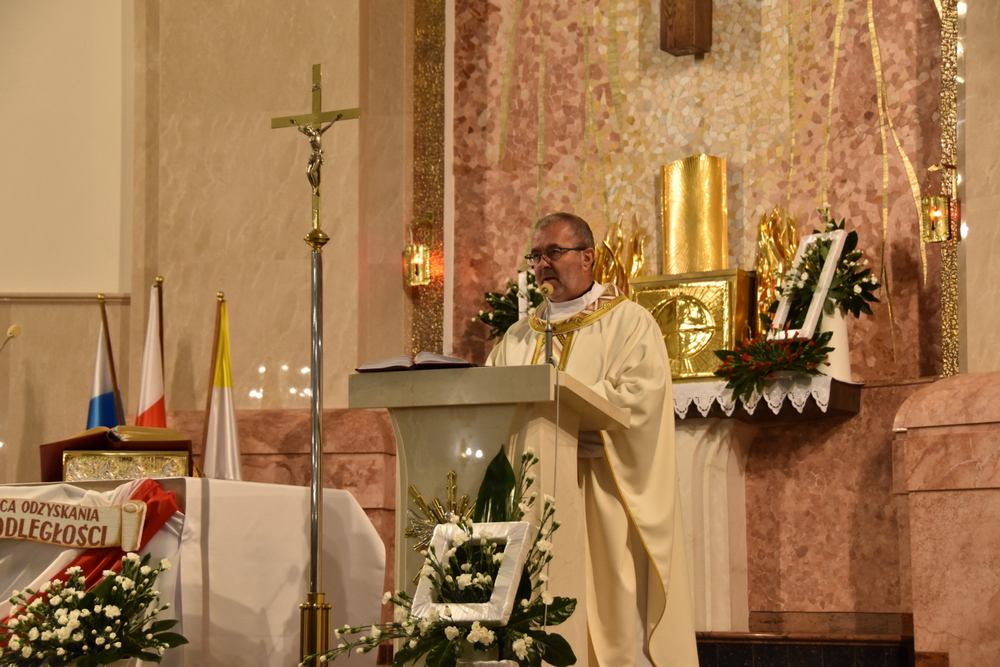 028 DSC 0707 Uroczyste obchody Święta Niepodległości w stolicy powiatu dąbrowskiego