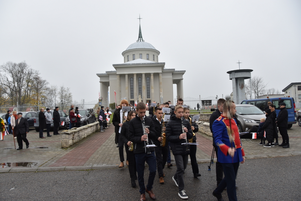 033 DSC 0721 Uroczyste obchody Święta Niepodległości w stolicy powiatu dąbrowskiego