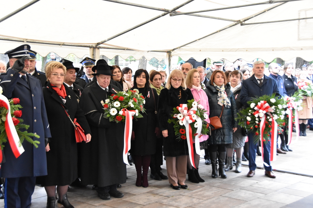 039 DSC 0737 Uroczyste obchody Święta Niepodległości w stolicy powiatu dąbrowskiego