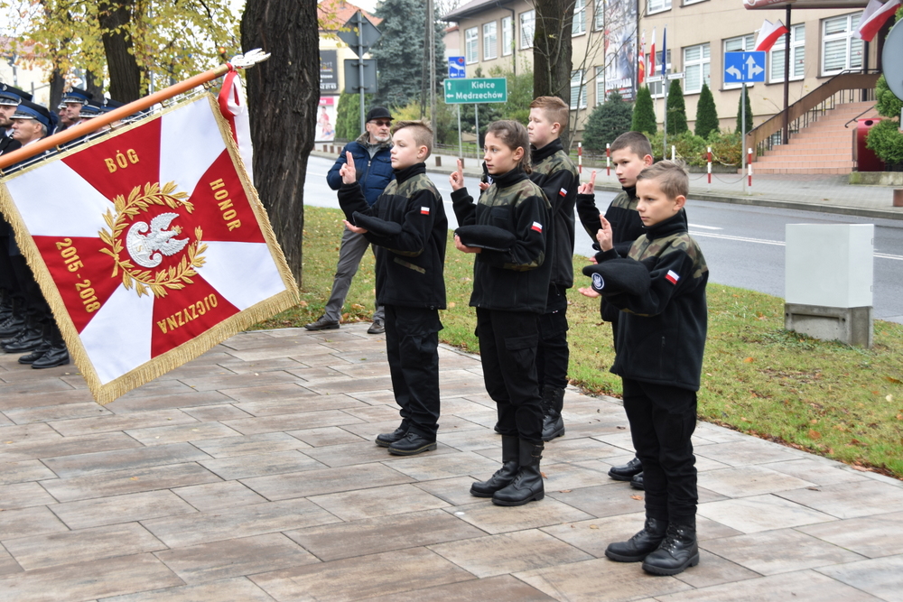 058 DSC 0777 Uroczyste obchody Święta Niepodległości w stolicy powiatu dąbrowskiego