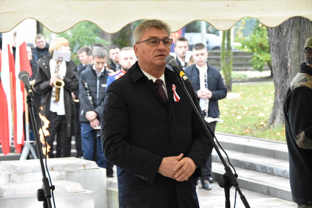 060 DSC 0779 Uroczyste obchody Święta Niepodległości w stolicy powiatu dąbrowskiego