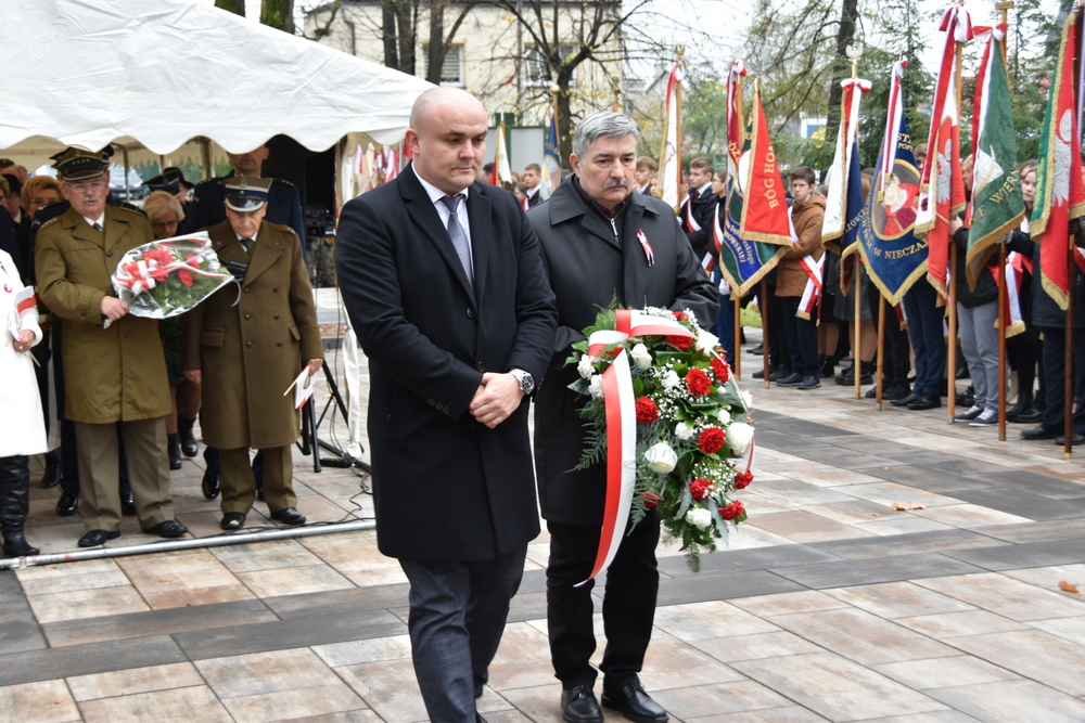 077 DSC 0824 Uroczyste obchody Święta Niepodległości w stolicy powiatu dąbrowskiego