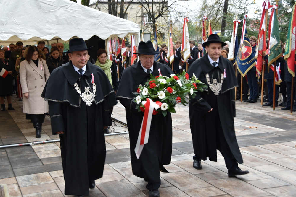 083 DSC 0837 Uroczyste obchody Święta Niepodległości w stolicy powiatu dąbrowskiego