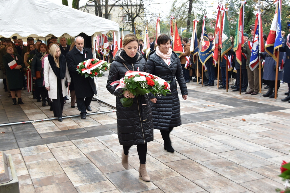 085 DSC 0840 Uroczyste obchody Święta Niepodległości w stolicy powiatu dąbrowskiego