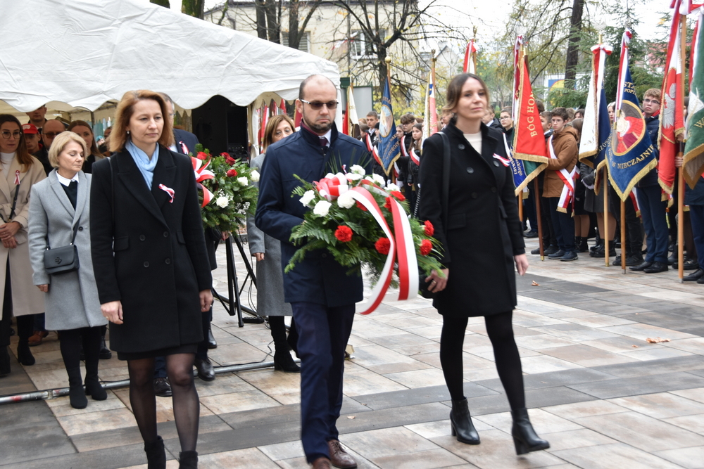 092 DSC 0853 Uroczyste obchody Święta Niepodległości w stolicy powiatu dąbrowskiego