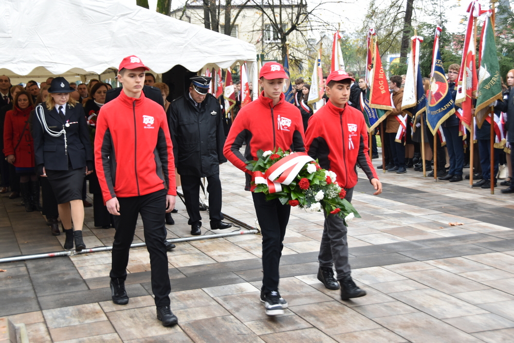 098 DSC 0864 Uroczyste obchody Święta Niepodległości w stolicy powiatu dąbrowskiego