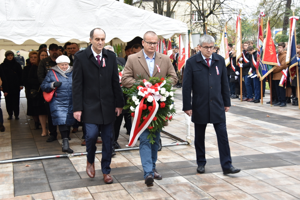 105 DSC 0880 Uroczyste obchody Święta Niepodległości w stolicy powiatu dąbrowskiego