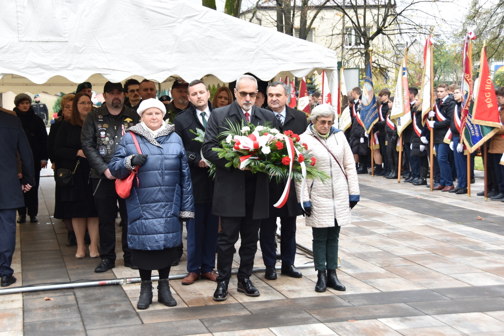 106 DSC 0882 Uroczyste obchody Święta Niepodległości w stolicy powiatu dąbrowskiego