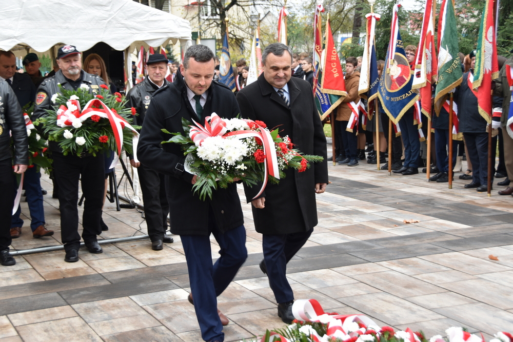 107 DSC 0886 Uroczyste obchody Święta Niepodległości w stolicy powiatu dąbrowskiego