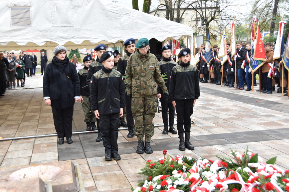 112 DSC 0899 Uroczyste obchody Święta Niepodległości w stolicy powiatu dąbrowskiego