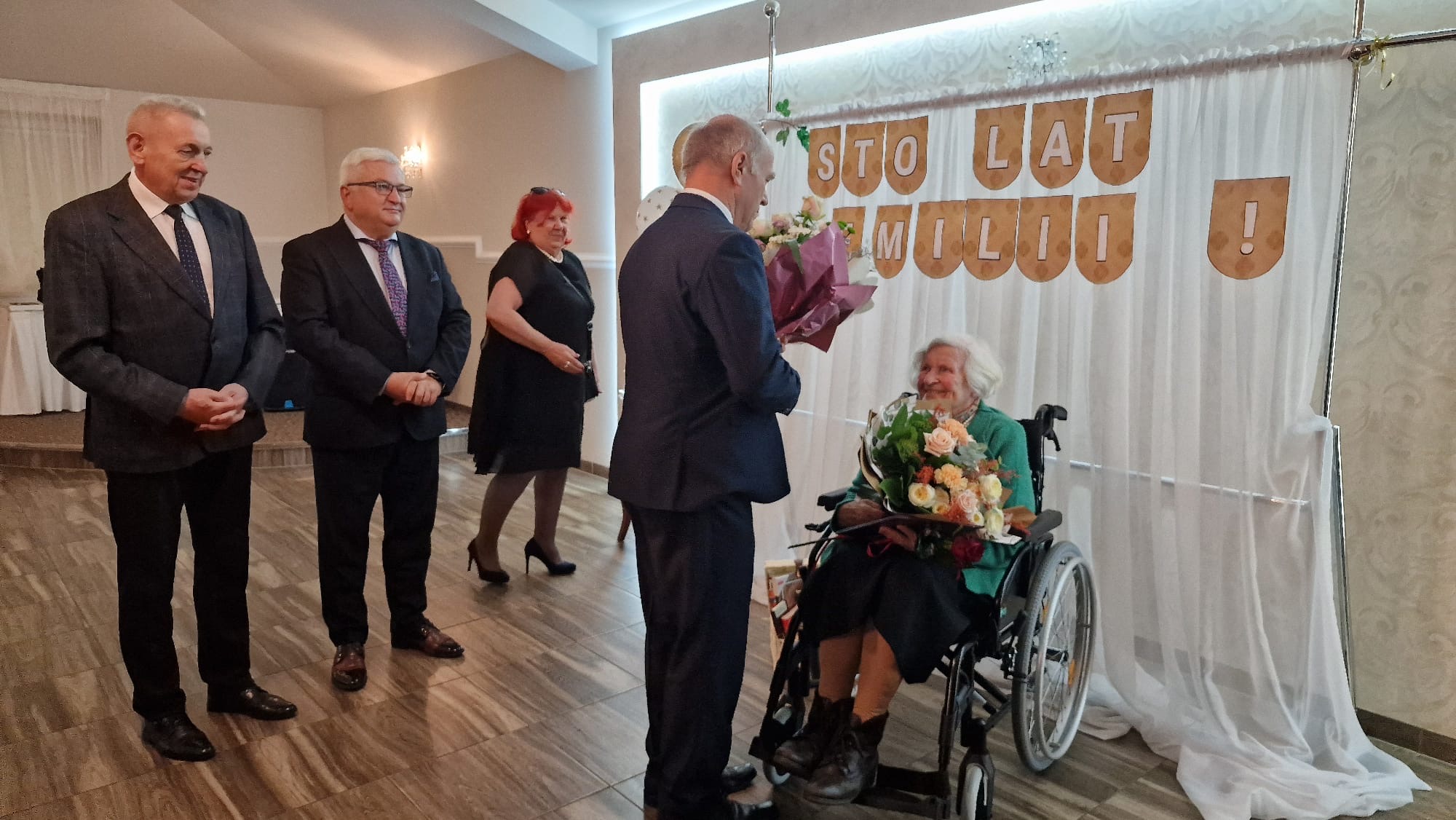 18929dba 486c 4112 b460 c9e2f81405d3 Niecodzienny Jubileusz 100   lecia urodzin mieszkanki Nieczajny Górnej