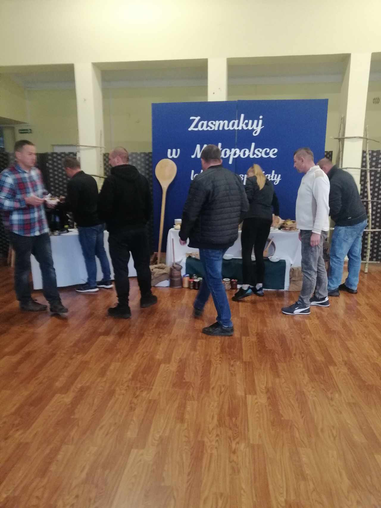 367973344 687791060082398 5138874219006832009 n Stowarzyszenie Kobiet Wsi Smęgorzów realizowało projekt promujący lokalne dziedzictwo kulturowe i kulinarne Małopolski!