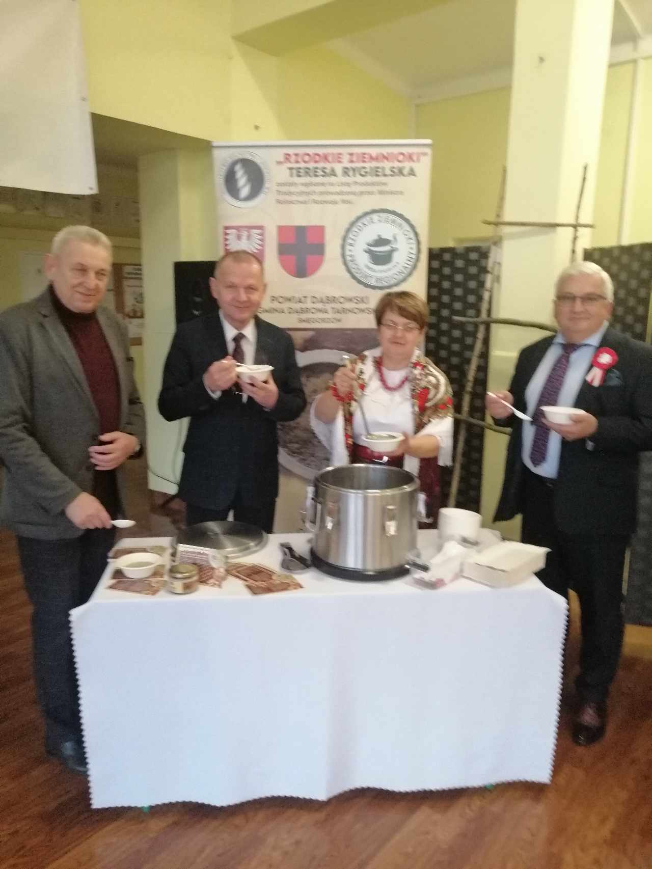 386871167 716448883323664 2018000601000665294 n Stowarzyszenie Kobiet Wsi Smęgorzów realizowało projekt promujący lokalne dziedzictwo kulturowe i kulinarne Małopolski!