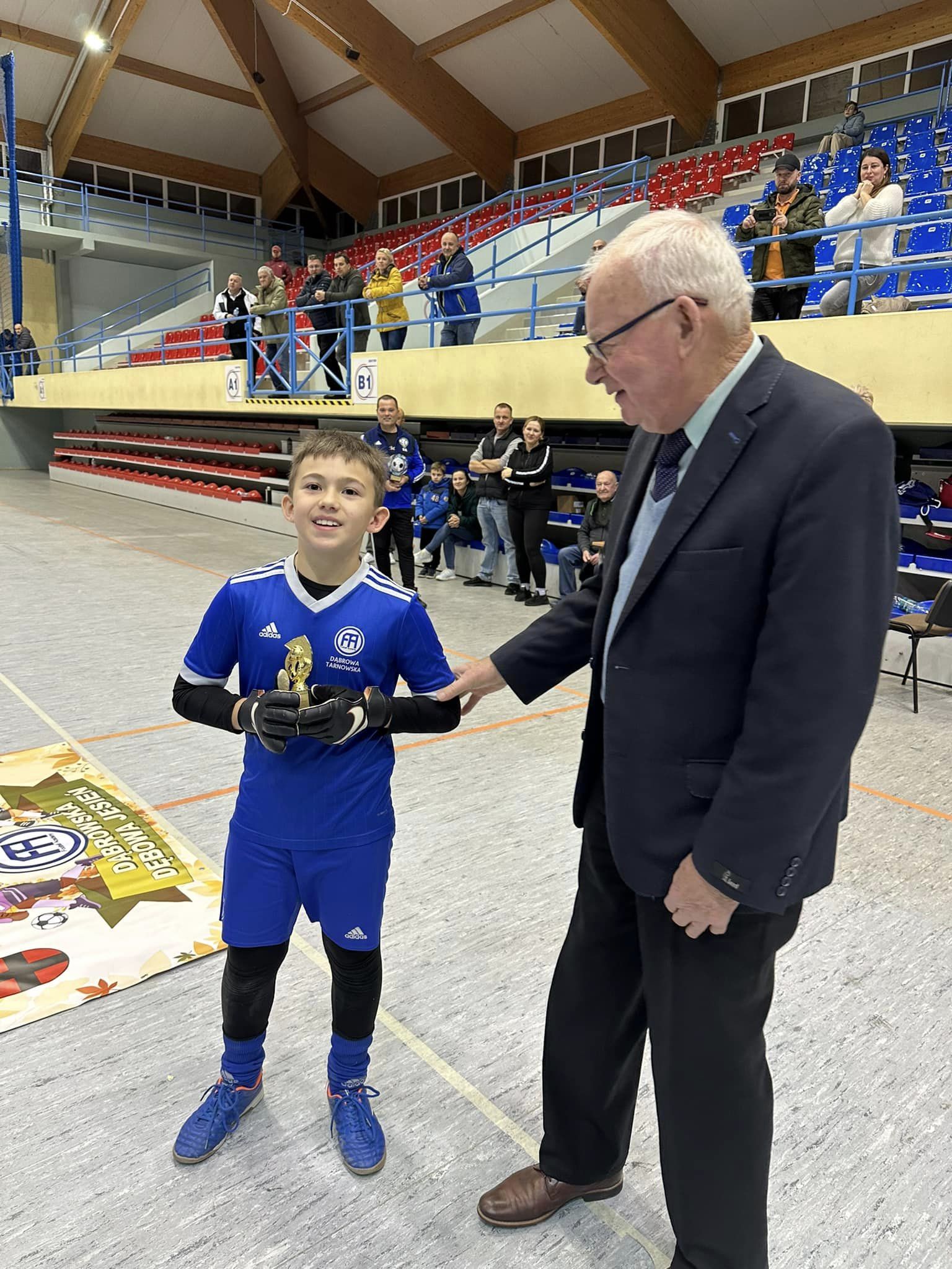 406276620 870996878360370 8542082027859913312 n Jubileuszowa Dąbrowska Dębowa Jesień 2023!