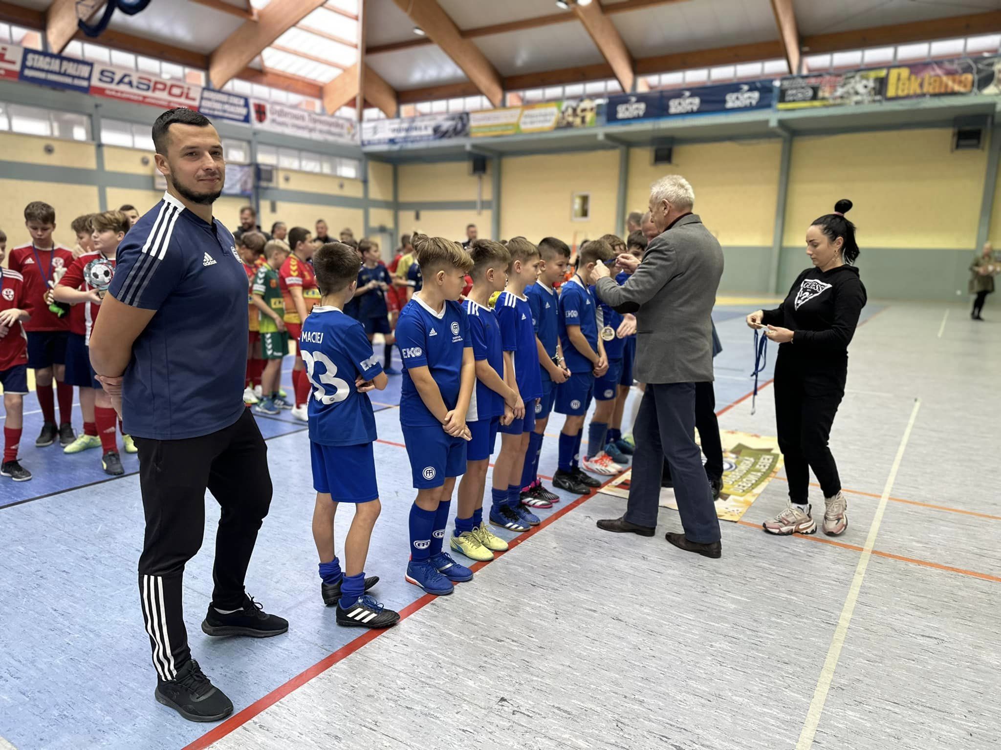 406295049 871449634981761 5273763174315974280 n Jubileuszowa Dąbrowska Dębowa Jesień 2023!