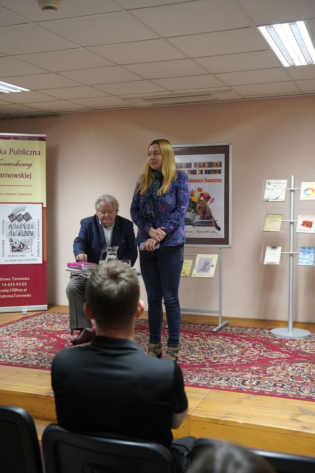 DSC2451 Wykład Waldemara Smaszcza pt. Wisława Szymborska   poetka inna niż wszyscy w MBP w Dąbrowie Tarnowskiej