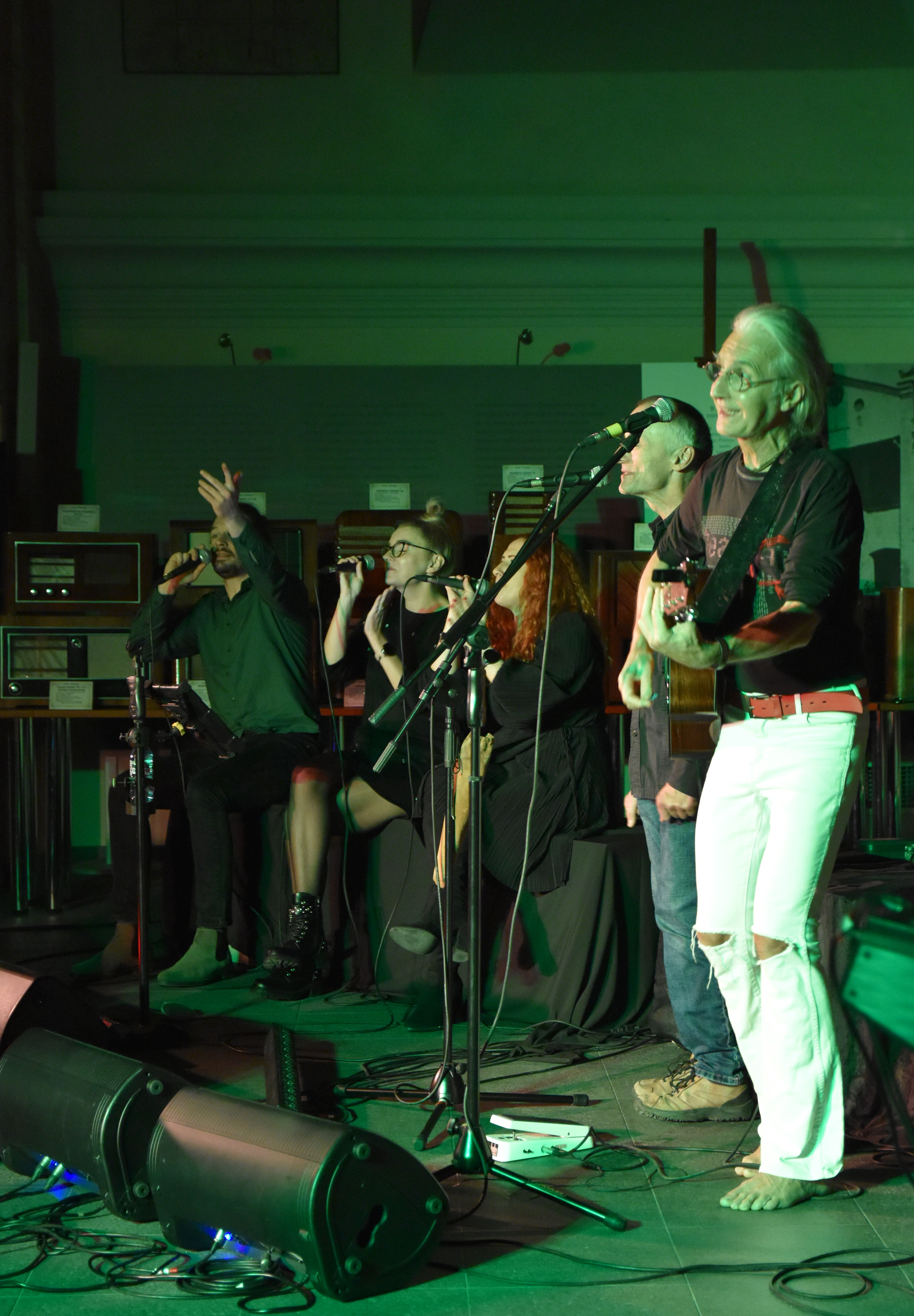 DSC 0856 ZADUSZKI WOJTKA KLICHA W SYNAGODZE ZA NAMI