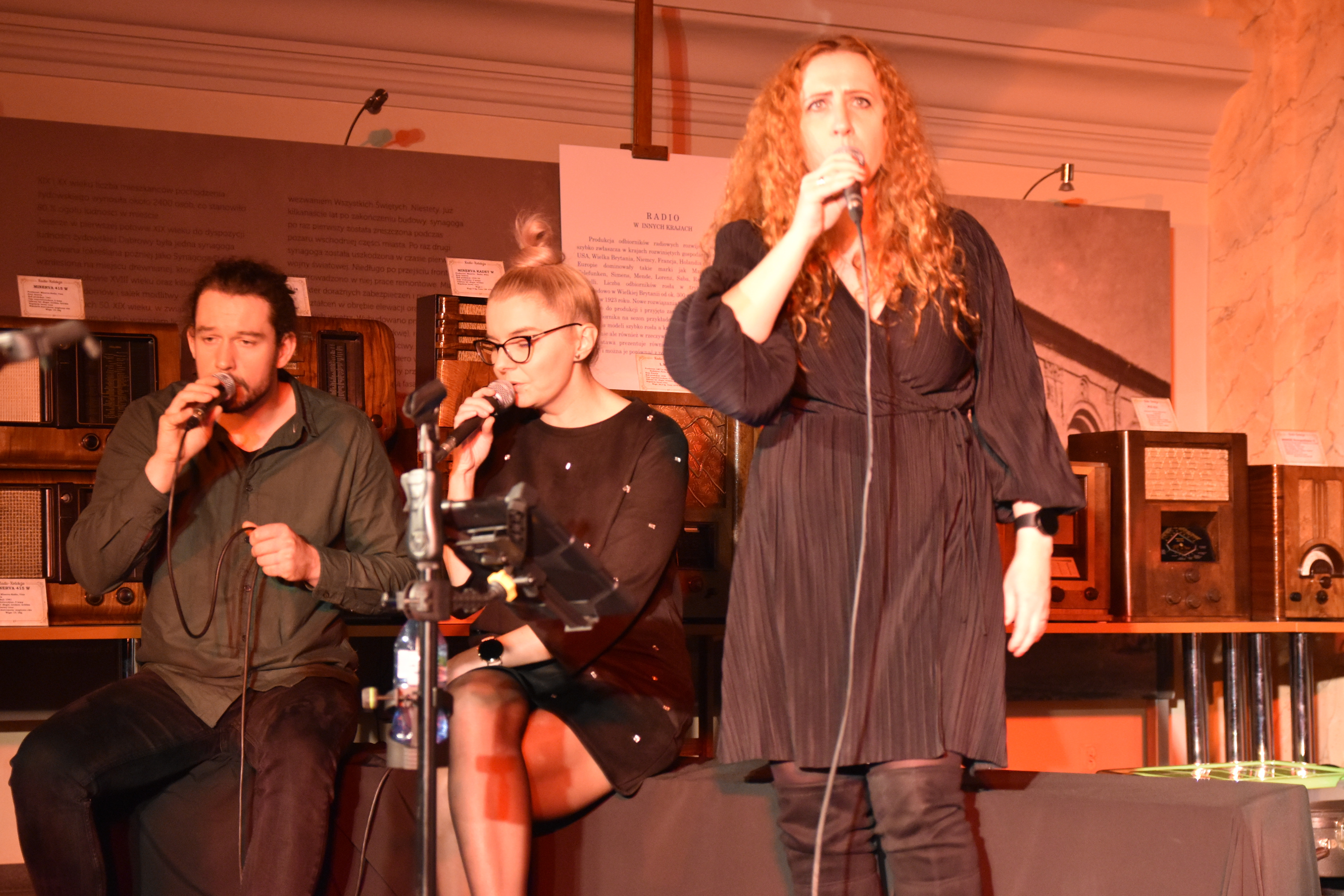 DSC 0963 ZADUSZKI WOJTKA KLICHA W SYNAGODZE ZA NAMI