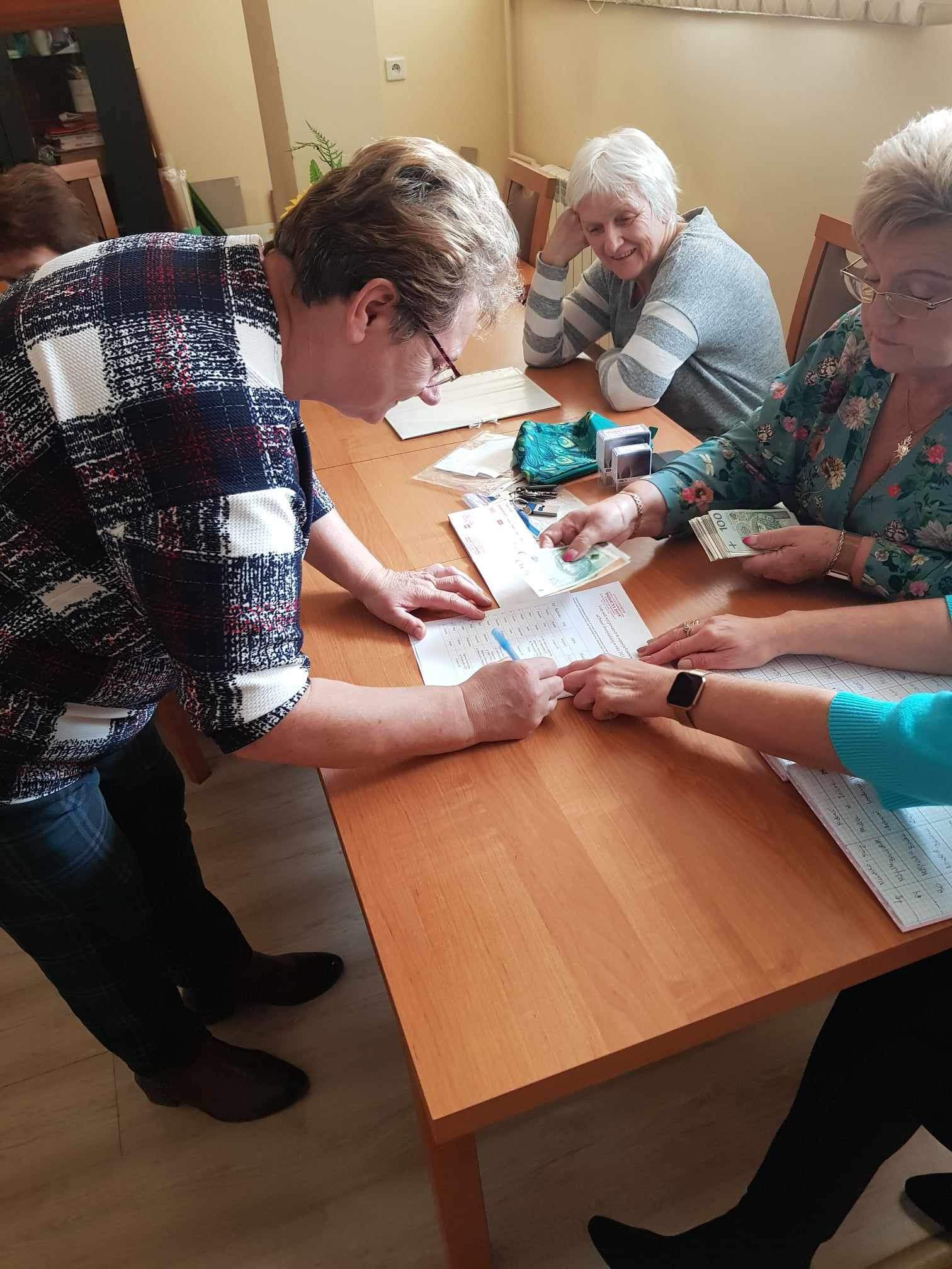 IMG 5397 Niezrzeszeni Dąbrowiacy z Chicago wspierają Stowarzyszenie ,,Pomocna Dłoń w Dąbrowie Tarnowskiej