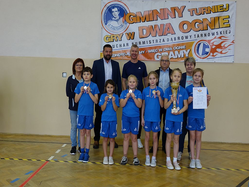 16 IX Gminny Turniej Gry w „Dwa ognie”