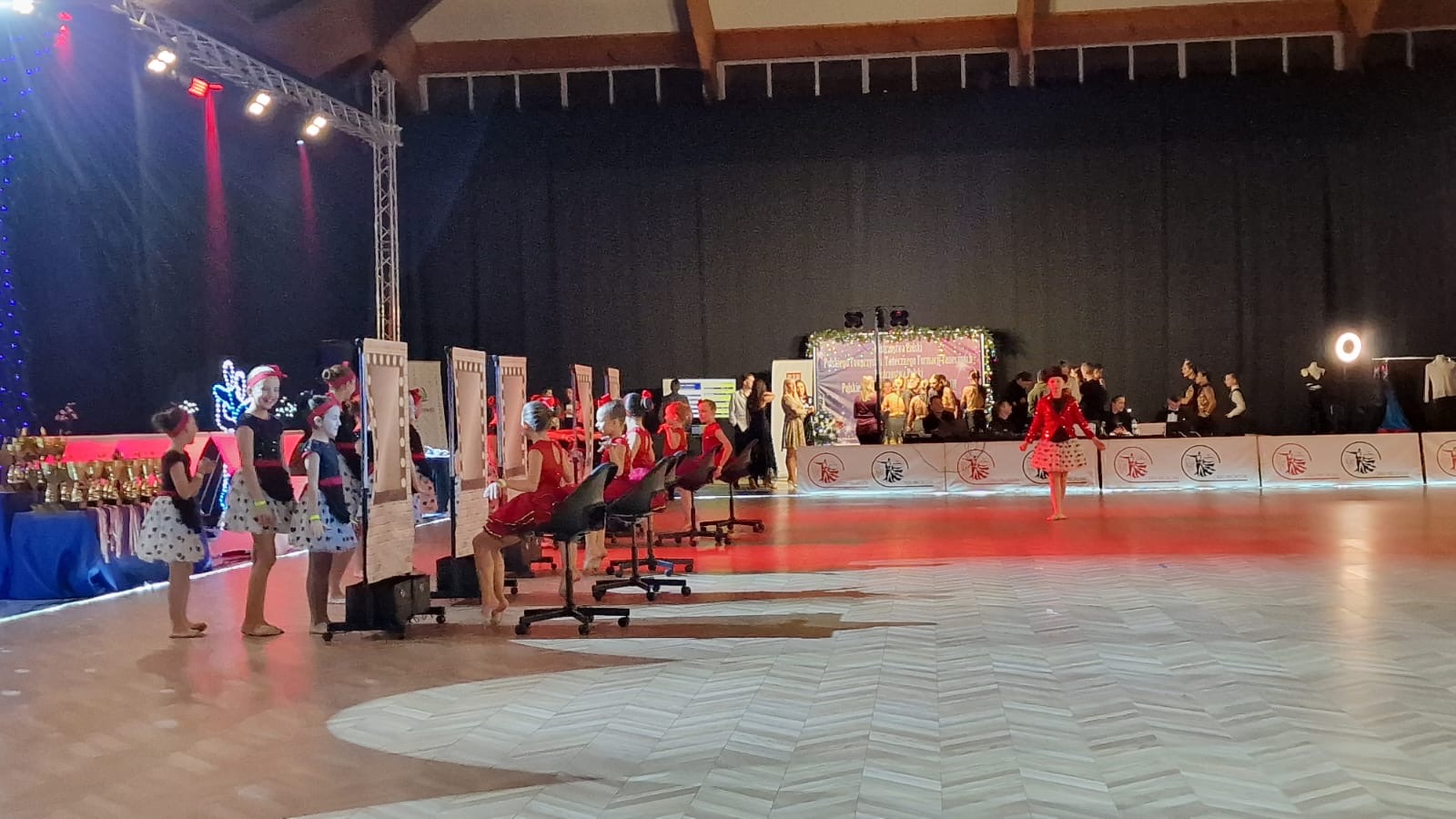 3884f8e7 1bed 4d43 8dcb 5b7e95b39f53 V Ogólnopolski Festiwal Tańca o Puchar Powiśla Dąbrowskiego