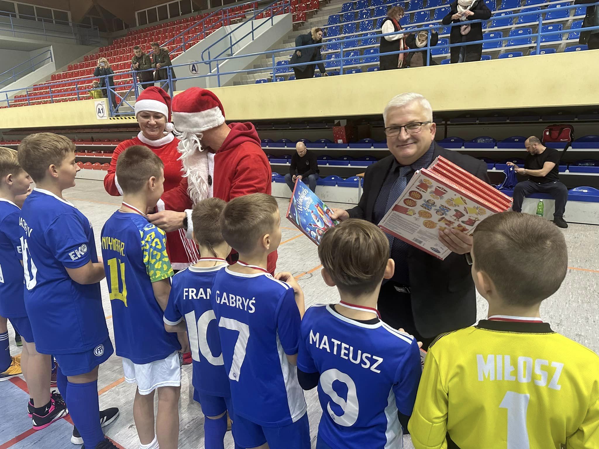 409634796 880020150791376 4387018653746065465 n MIKOŁAJ z FOOTBALL ACADEMY! IX Turniej Piłkarski.