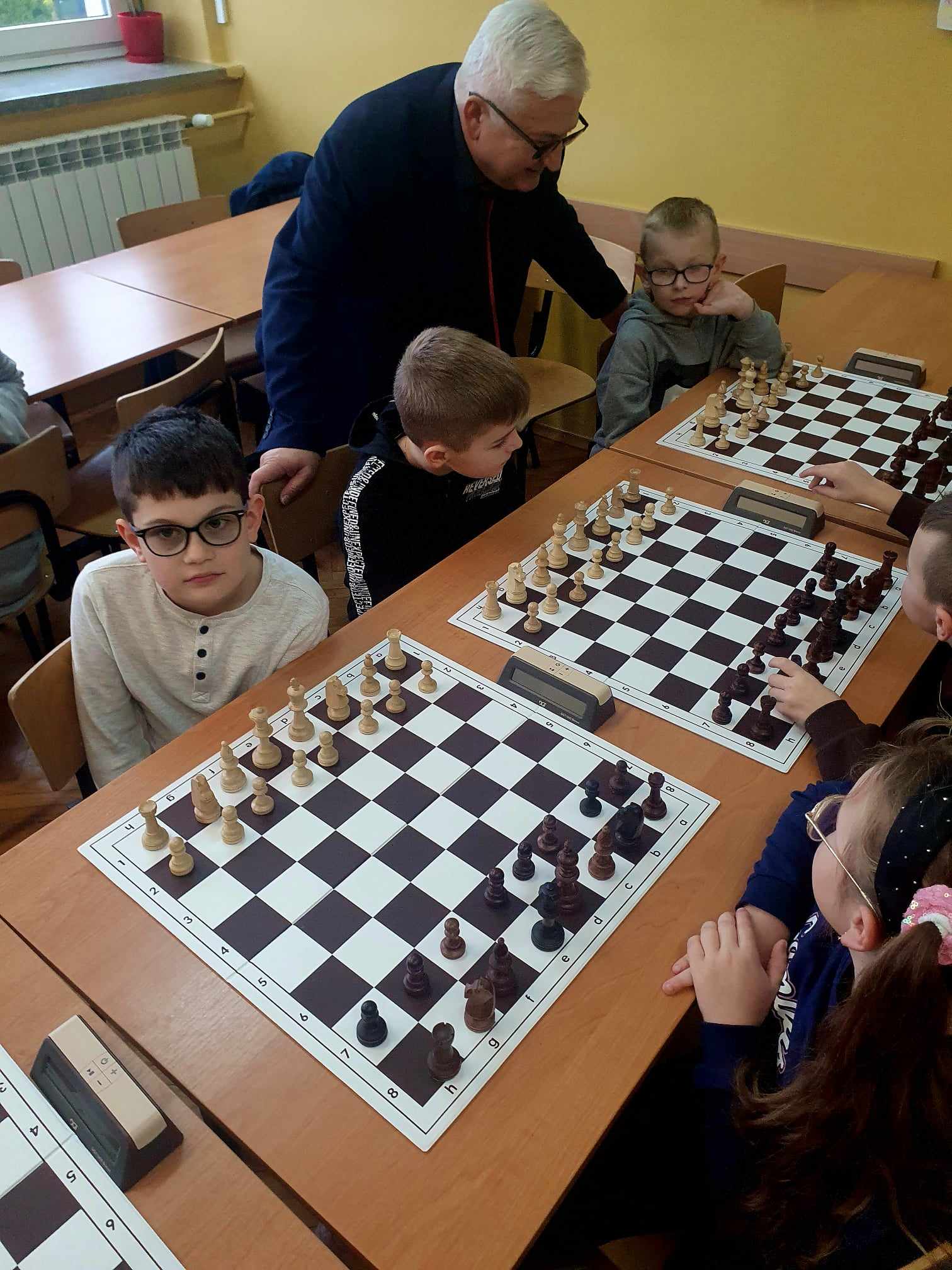 411205583 308530362151552 5178943827313423282 n Turniej Szachowy o Puchar Burmistrza Dąbrowy Tarnowskiej