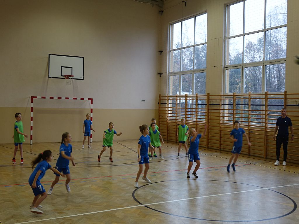 51 IX Gminny Turniej Gry w „Dwa ognie”