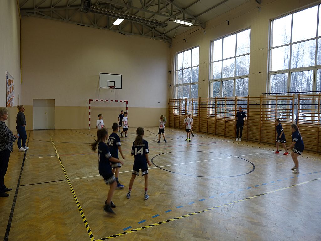 6 IX Gminny Turniej Gry w „Dwa ognie”