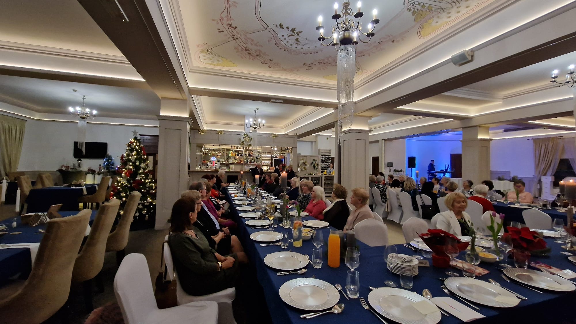 9eec7447 3fea 4b44 affa e3cc14132ba8 Spotkanie opłatkowe Uniwersytetu Trzeciego Wieku  w Dąbrowie Tarnowskiej